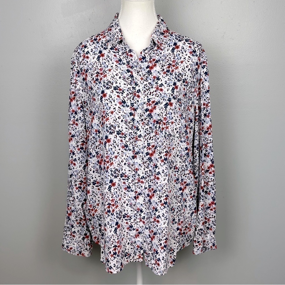 Beachlunchlounge 100% viscose blue red ditzy floral button front shirt, large.